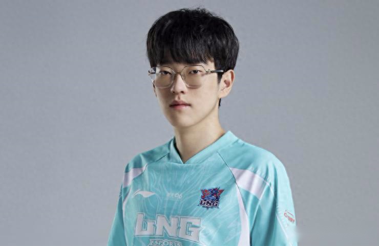 Kaiyun体育网页版平台Scout新星表现优异表现突出，TES前途光明！