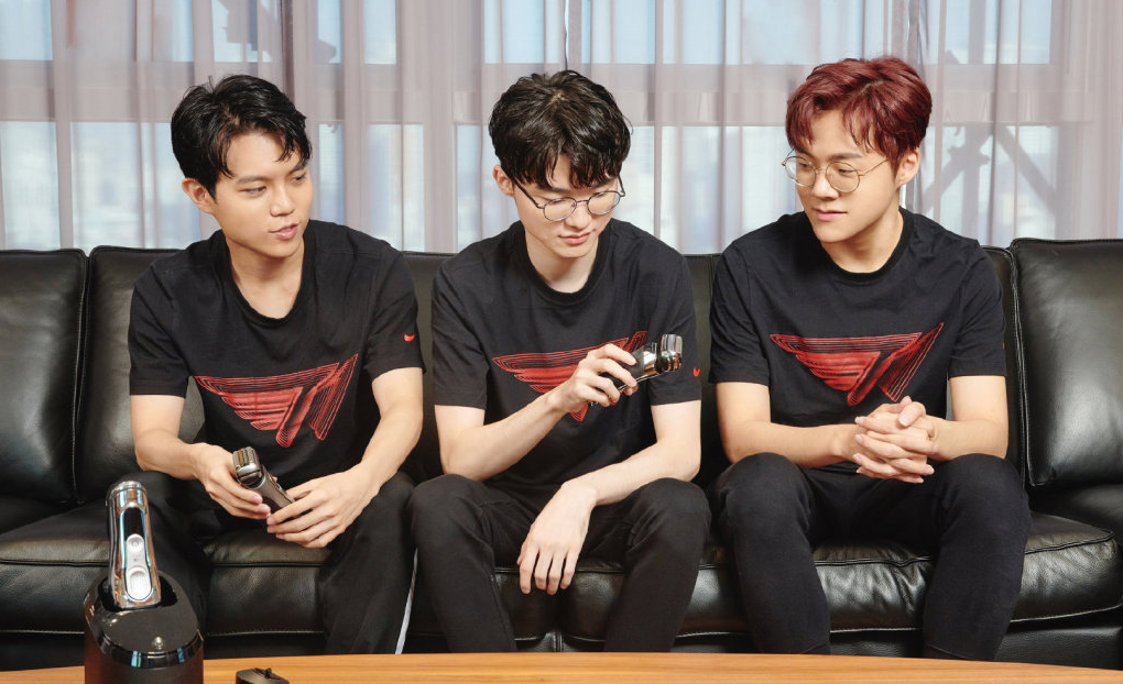 包含Faker迎来十二赛季出色发挥，西班牙队观众热烈欢呼！的词条