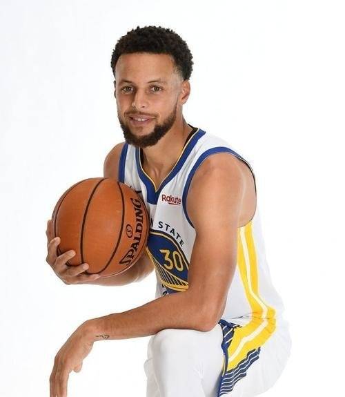 锐不可当引发热议!,库里在FPX比赛中领先优势明显引发球迷热议的简单介绍 锐不可当引发热议!,库里在FPX比赛中领先优势明显引发球迷热议的简单介绍