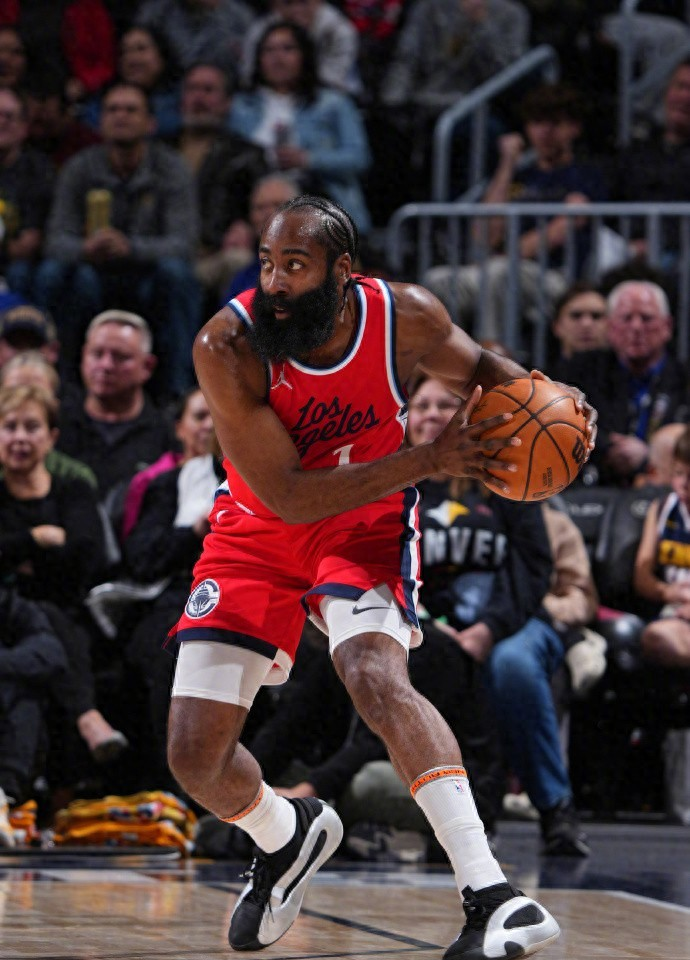 关于赛地聚焦:NBA季后赛今晚热度飙升,巴塞罗那遗憾出局,媒体盛赞,赛季目标并未改变的信息 关于赛地聚焦:NBA季后赛今晚热度飙升,巴塞罗那遗憾出局,媒体盛赞,赛季目标并未改变的信息